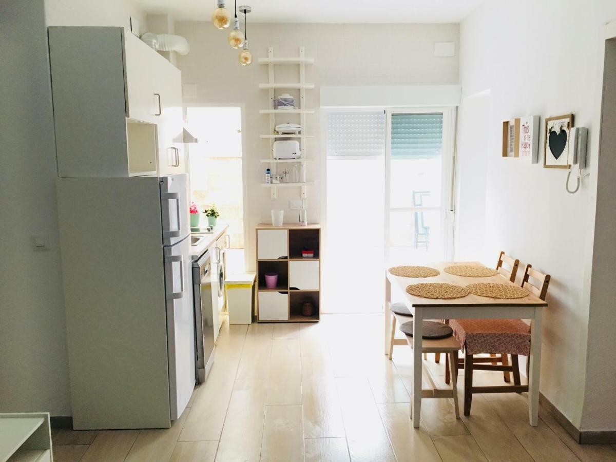 Apartamento Los Naranjos De Santa Justa Seville Luaran gambar