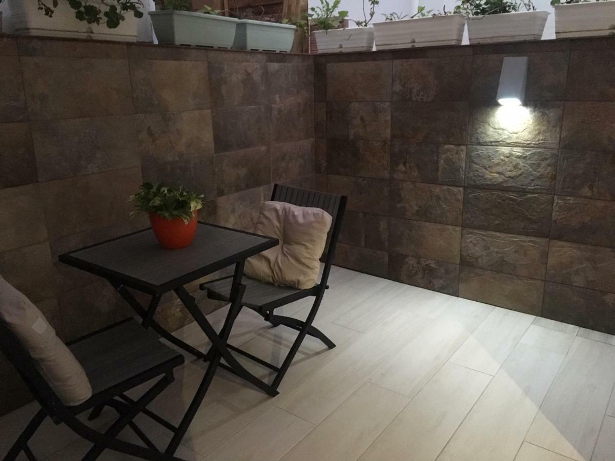 Apartamento Los Naranjos De Santa Justa Seville Luaran gambar